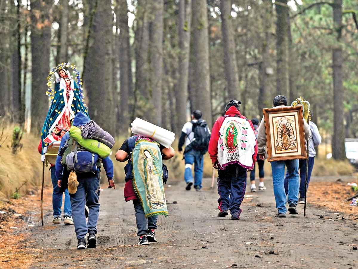 Paso de Cortés ya vive tránsito de peregrinos; van a la Basílica de Guadalupe