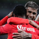 "Tolucanos de primera hora: Vuelta al ruedo con estilo, Toluca derrota a Rayados en un partido lleno de emoción y goles"