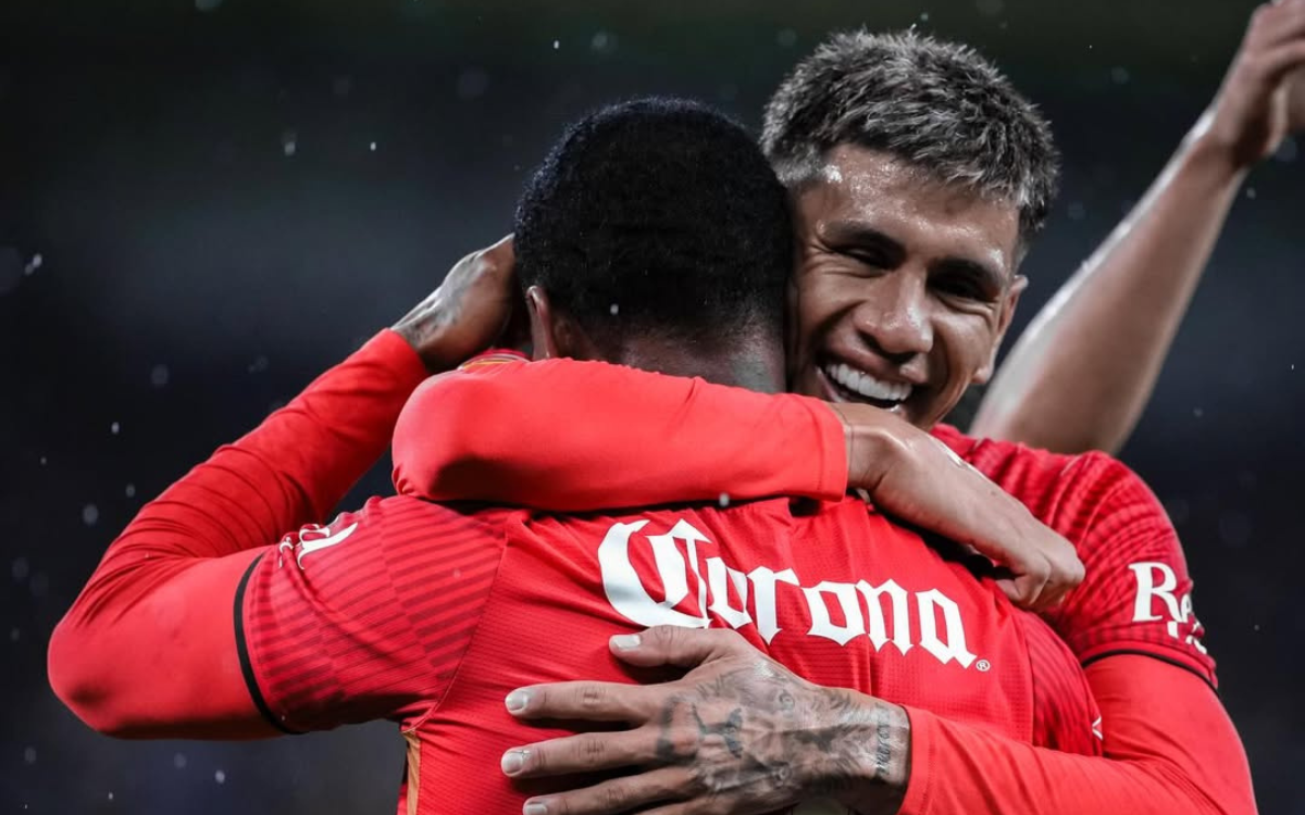 "Tolucanos de primera hora: Vuelta al ruedo con estilo, Toluca derrota a Rayados en un partido lleno de emoción y goles"