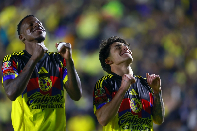 América logra remontar con victoria sobre Monterrey y regresa a la liguilla.