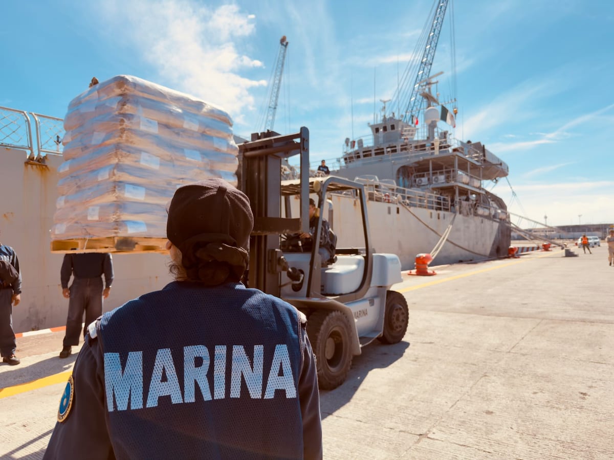 "Armada de México despliega una nueva frontera humana en apoyo a Cuba con más de 800 toneladas de ayuda humanitaria".