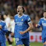 Real Madrid vence a Valencia con goles de Carrera y Mbappé.